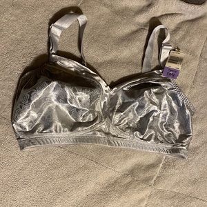 Bali bra NWT 40DD